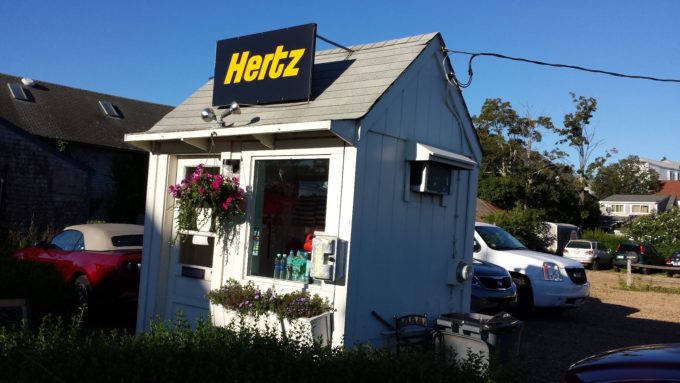 Howard v. Hertz: District Court Finds Hertz Not Liable for Employees’ Social Media Posts